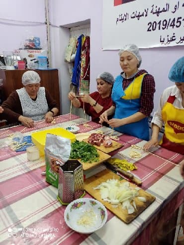 курсы визажиста в бишкеке: Курстар | Чач тарачтар, Косметологдор жана визажисттер, Депиляция чеберлери Сертификат берилет, Сарпталуучу материалдар менен камсыздоо, Үлгүлөр менен камсыздоо — 15