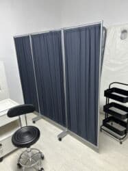 зеркало салон красоты: Металлические салонные тележки и табуреты на колесах - Тележка — 24