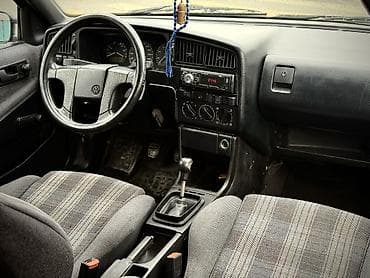 Продажа авто: Volkswagen Passat: 1991 г., 1.8 л, Механика, Бензин, Универсал — 9
