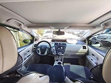 ключи приус: Toyota Prius V: 2013 г., 1.8 л, Вариатор, Гибрид, Универсал — 7
