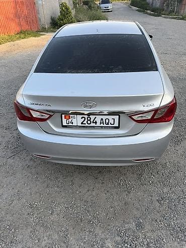 Транспорт: Hyundai Sonata: 2011 г., 2 л, Автомат, Газ, Седан — 6
