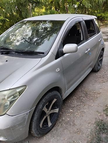 forester 2017: Toyota Ist: 2004 г., 1.5 л, Автомат, Бензин, Хэтчбэк — 4