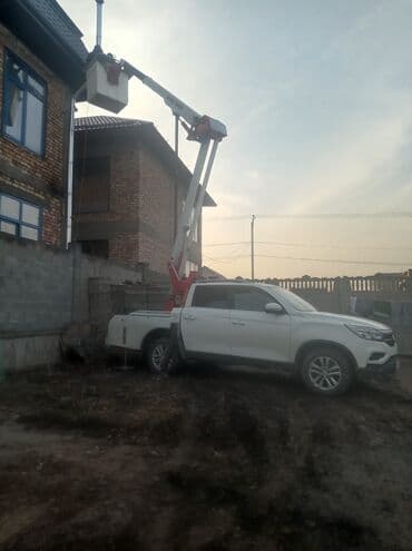 крона: Сдаю автовышку, 12 м, Почасово — 2