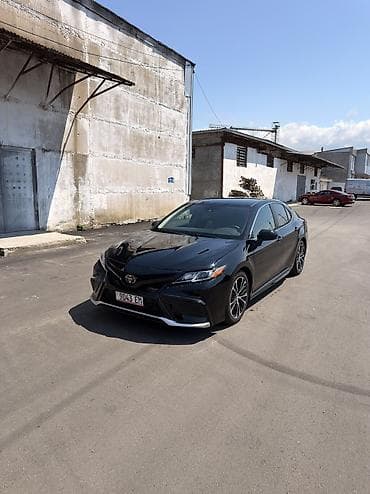 Toyota Camry: 2019 г., 2.5 л, Автомат, Бензин, Седан — 3