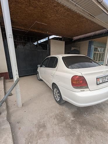 Toyota Echo: 2004 г., 1.5 л, Автомат, Бензин, Седан — 5