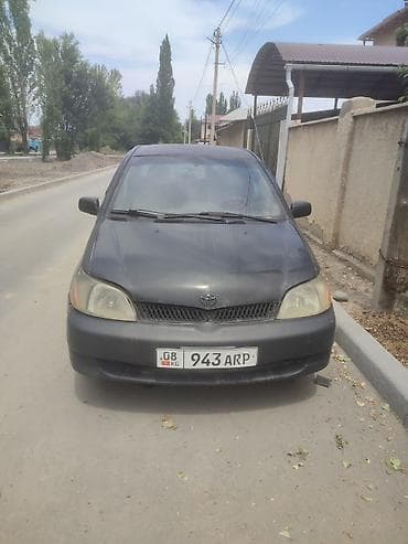 Toyota Platz: 2003 г., 1.5 л, Автомат, Газ, Седан
