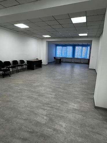 Аренда офисов, 120 м², В административном здании