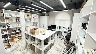 италиянский квартал: Аренда офисов, 100 м², В жилом комплексе, С отдельной кухней, С отдельным входом, С отдельным сан узлом — 2