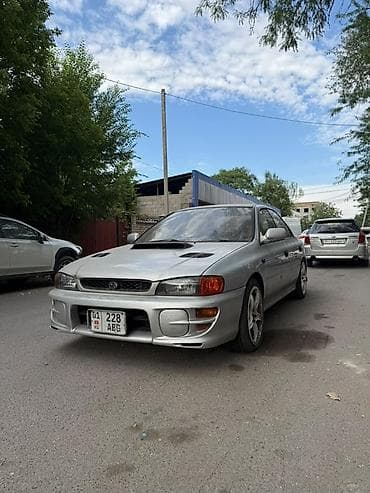 Унаа сатуу: Subaru Impreza: 1994 г., 2 л, Кол менен иштөөчү, Бензин, Седан — 2