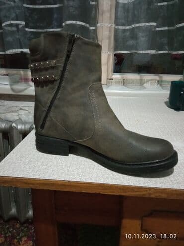 Сапоги: Продаю разные сапожки, состояние хорошее — 2