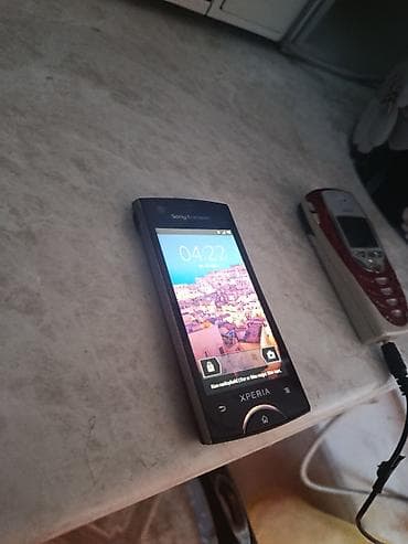 vintage t9: Набор из трёх мобильных телефонов: 1) Sony Ericsson Xperia (сенсорный — 6