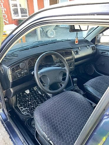 гольф 3 чехол: Volkswagen Golf: 1992 г., 1.8 л, Ручные, Бензин, Хэтчбэк — 3