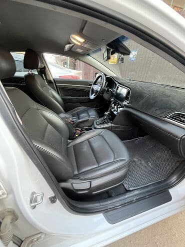 бамперный катафот передний хонда срв 1: Hyundai Avante: 2019 г., 1.6 л, Автомат, Газ, Седан — 3