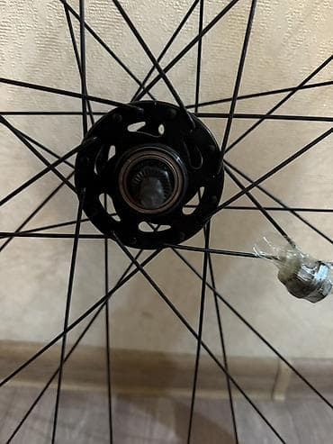 колесо от фикса: Переднееколесо 26 Диаметр: 26 Обод: двойной алюминиевый, под — 9