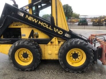 трейлер дом на колесах: Погрузчик, Ford, Колесный, Фронтальный — 5