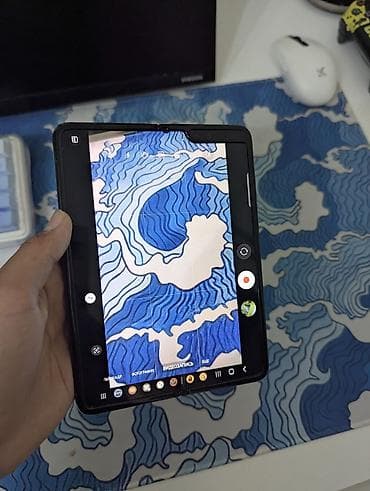 фолд: Samsung Galaxy Fold, Б/у, 512 ГБ — 7