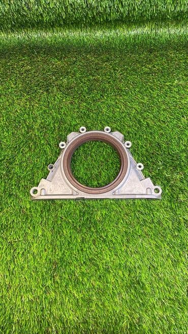 м6: . ЗАДНЯЯ УПЛОТНИТЕЛЬНАЯ КРЫШКА ДВИГАТЕЛЯ. То, что вы видите на — 1