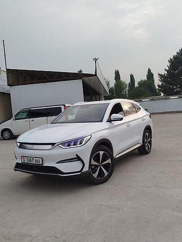 кроссовер машина: BYD Song Plus: 2023 г., Автомат, Гибрид, Кроссовер — 1