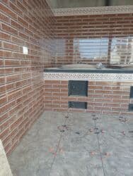 стеклянные посуды: Подготовка стен для укладки, Подготовка стен для грунтовки, Резка плитки | Керамическая плитка, Керамогранитая плитка, Мозаичная плитка | Вертикальная укладка, Диагональная укладка, Горизонтальная укладка Больше 6 лет опыта — 6