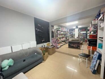 куплю коммерческое помещение в бишкеке: Сдается помещение 40 м2 за 70000 сом Первый этаж — 7