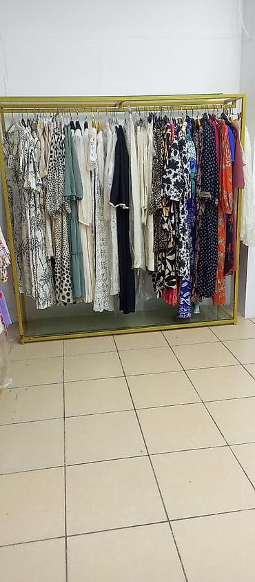 Сдаю половину бутика в Т.Ц. Дордой Плаза 1 — 1