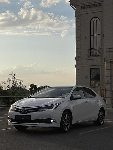 тойота королла 2021: Toyota Corolla: 2020 г., Гибрид, Седан — 1
