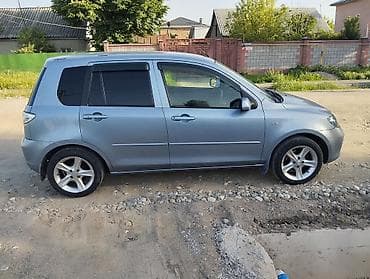 мазда демио мотор: Mazda Demio: 2003 г., Хэтчбэк — 3