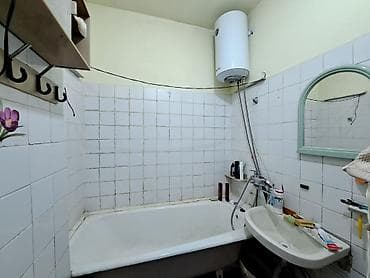 бассейе: 3 комнаты, 70 м², 106 серия, 9 этаж, Старый ремонт — 7