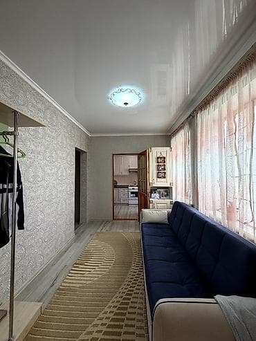 Үйлөр: 🏡 Продается уютный дом в Сокулуке! 📍 Характеристики: • Участок — 15 — 9