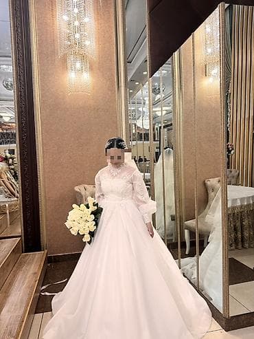 букет для невесты: Свадебное платье, L, С фатой, Пайетки, Жемчуг, Кружево, Б/у — 1