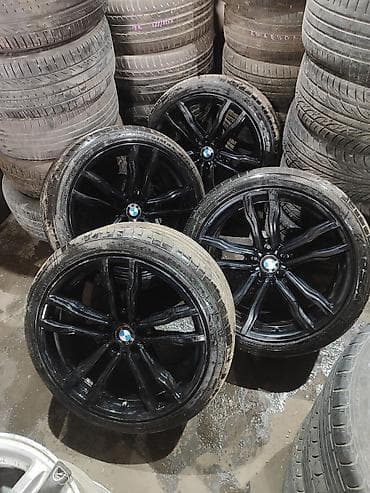 х5 м: Разноширокие r21 5*120 на БМВ x5 . Шина в отличном состоянии. пер — 1