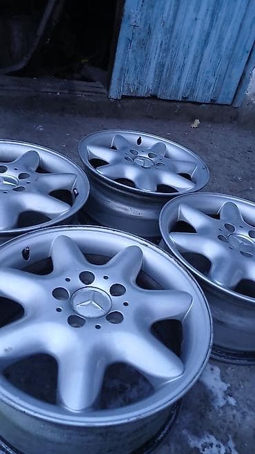 ремонт шина: Диски R 16 Комплект, отверстий - 5, Б/у — 4