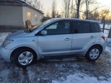 срочно продаю в связи с переездом: Toyota ist: 2002 г., 1.5 л, Автомат, Бензиновая, Хэтчбэк — 2