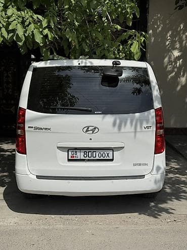 Hyundai Starex: 2019 г., 2.5 л, Автомат, Дизель, Минивэн — 3