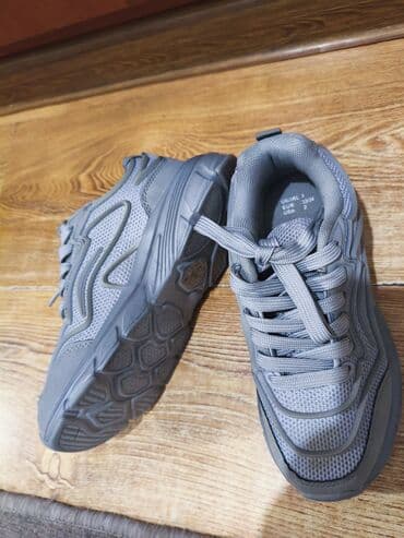 кожанные кеды: Продаю красотки, серые сын не носил, так как ему они оказались не по — 1