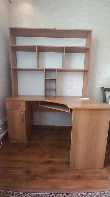 офисный угловой стол: Компьютерный стол, Угловой — 1