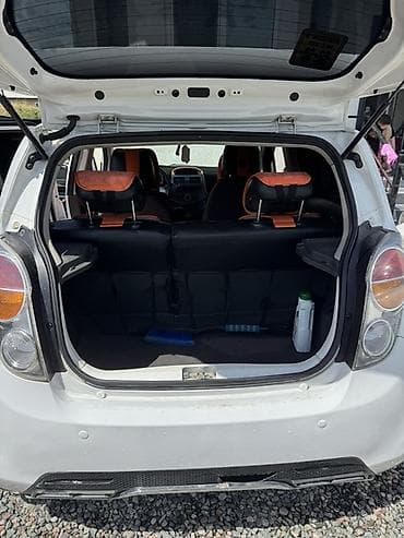 byd e7: Chevrolet Spark: 2010 г., 1 л, Автомат, Бензин, Хэтчбэк — 5
