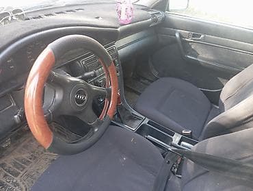 camry 2011: Audi 100: 1994 г., 2.6 л, Ручные, Бензин, Седан — 5