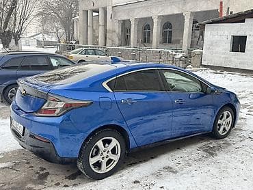 бензиновый мотороллер: Chevrolet Volt: 2017 г., 1.5 л, Автомат, Электромобиль, Хэтчбэк — 3