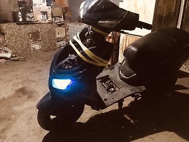 мопед китайский: Скутер/мопед с агрессивной передней оптикой. Основные особенности: - — 3