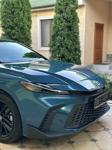 camry 2015: Toyota Camry: 2024 г., 2.5 л, Вариатор, Гибрид, Седан — 4