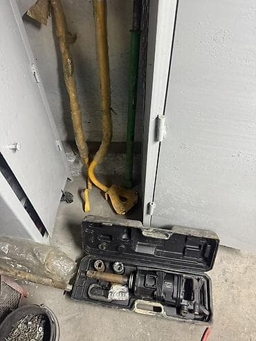 мерительный инструмент: Ударный гайковерт FORCE в кейсе Монтировки для перебортовки грузовых — 1