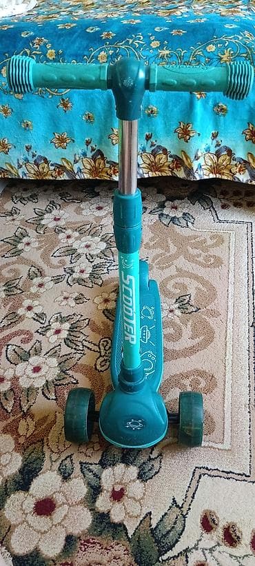 Детские самокаты: Продаю машинку-толокар, самокат, ослик-попрыгун, все в отличном — 4