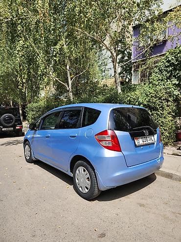 фит коробка: Honda Fit: 2008 г., 1.3 л, Вариатор, Бензин, Хэтчбэк — 3