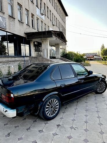 jak авто: BMW 5 series: 1992 г., 2 л, Механика, Бензин, Седан — 8