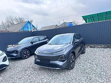 машина электронный: Электромобиль кроссовер (компактный SUV) Основные особенности: - — 3