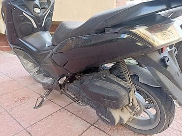 скутер акумлятор: Макси-скутер 180 куб. см, Бензин, Б/у — 4