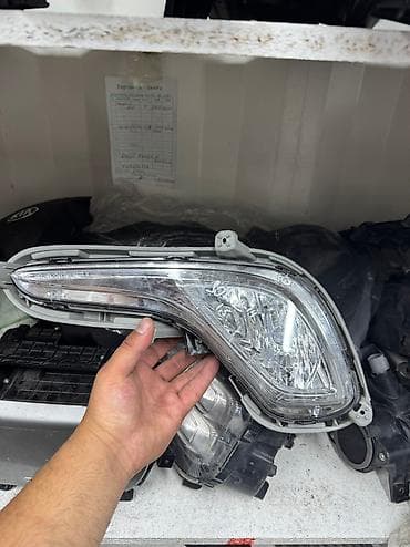 куплю солярис: Правая противотуманная фара Hyundai Б/у, Оригинал — 1