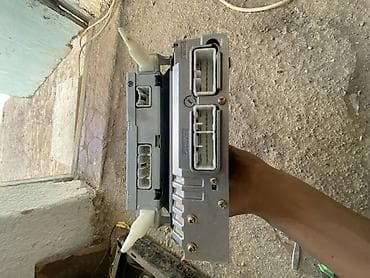 Магнитолы: Таета авенсис 2 
500сом — 2