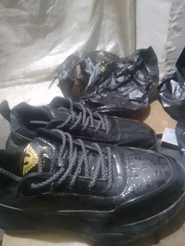 кросовки: Кросовки почти новый за 700отдам — 1